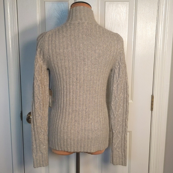 Marisa Christina Cable Knit Sweater NWT - Picture 3 of 4